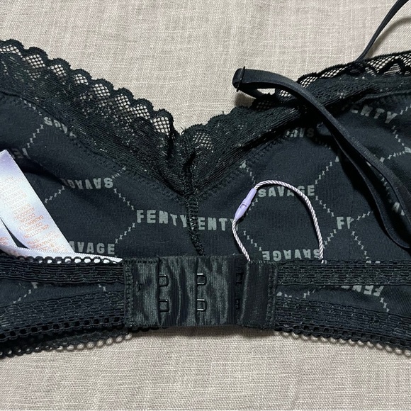 NWOT Savage X Fenty Black Lace Bralette Size Medium All over Print Layering - Picture 5 of 6